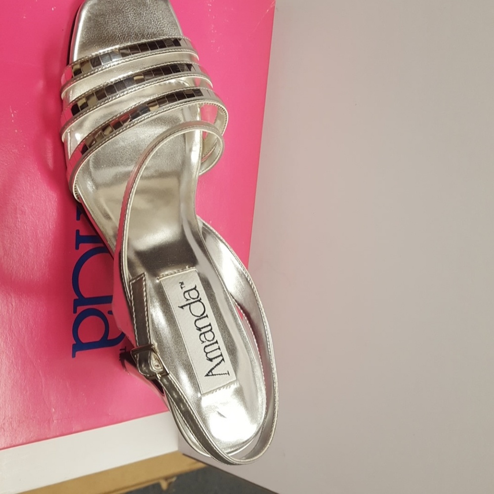 Womens high heels 8m